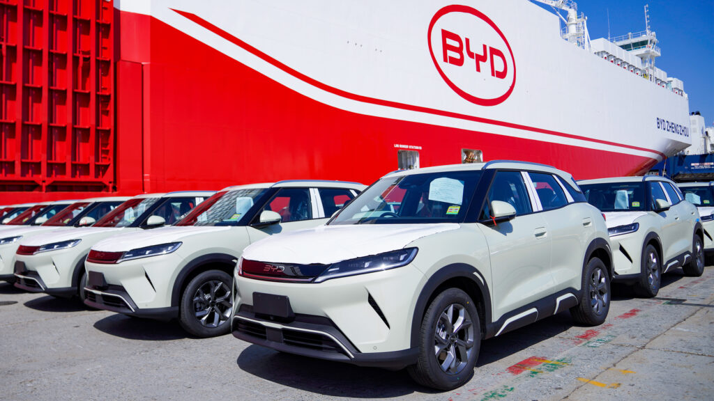 BYD Bidik Takhta Dunia, Toyota Kini Jadi Sasaran Langsung