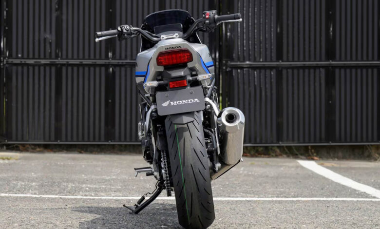 CB1000F 2026 Hadir dengan Tenaga 145 Hp, Aura Klasik Ini Ternyata Sangat Modern