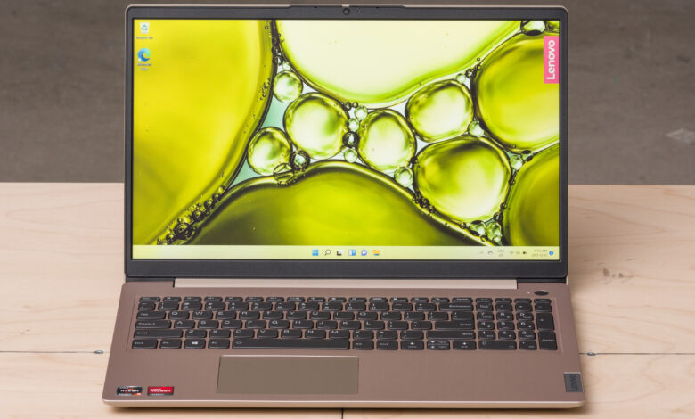 MacBook Air M5 Unggul Jauh, Lenovo IdeaPad Slim 3 Kalah di Titik Harga yang Hampir Sama