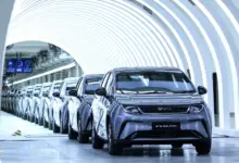 EV Menguasai Pasar China Tanpa Subsidi, Mobil Bensin Makin Terdesak