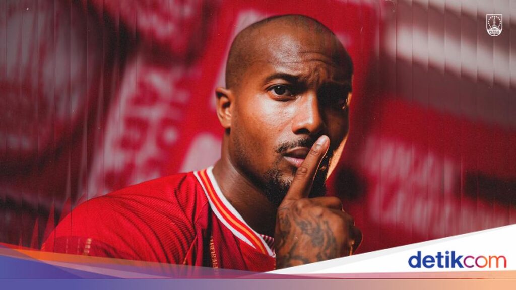 Surat Ayah Bikin Kastaneer Menangis, Debut Piala Dunia Curacao Jadi Makin Bermakna