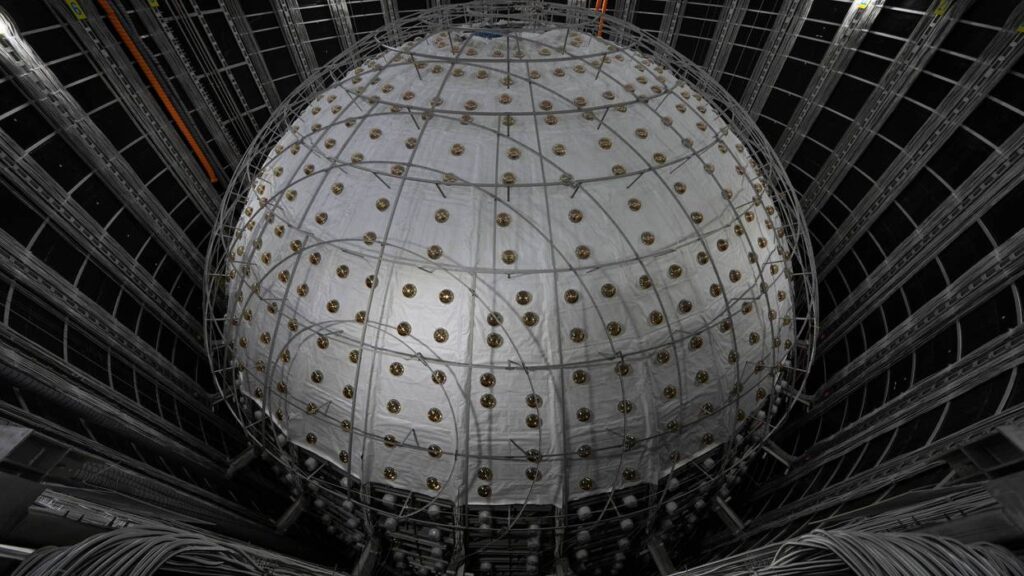 JUNO Langsung Pangkas Ketidakpastian Neutrino 1,6 Kali, Hanya dari 59 Hari Data