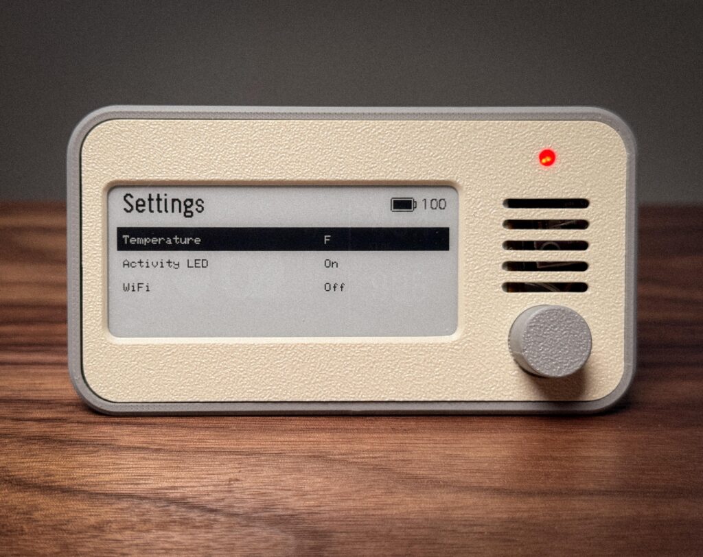 Monitor Retro Berbasis ESP32 Ini Bisa Rakitan Sendiri, Tampilannya Justru Lebih Menarik