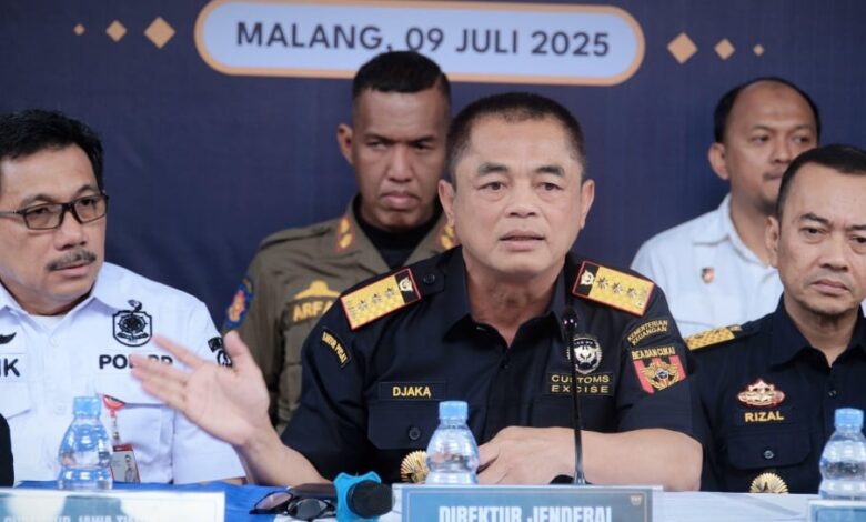 Djaka Budhi Utama Disorot, Gus Lilur Desak Prabowo Bertindak di Bea Cukai