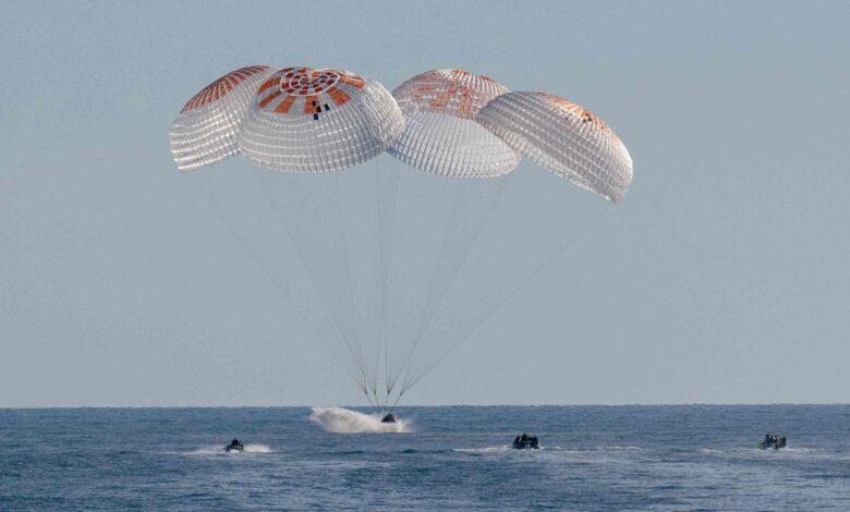 Mengapa Wahana Rusia Mendarat di Darat, Sementara NASA Justru Pulang ke Laut