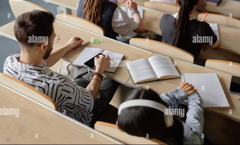 6 Kebiasaan yang Bikin Dosen Ilfeel, Banyak Mahasiswa Tak Sadar