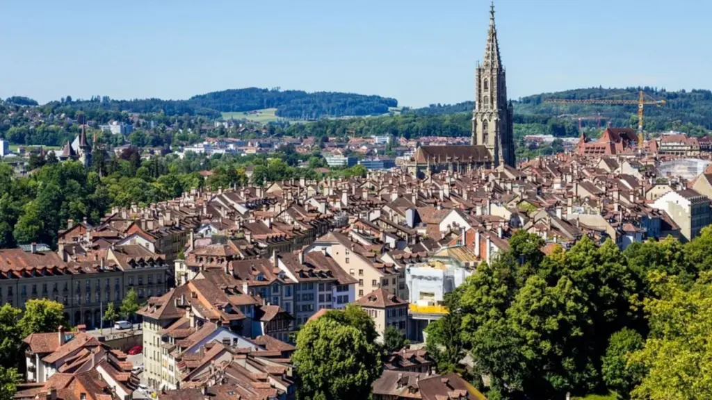 Swiss Tolak Pembatasan Populasi 10 Juta, Kekhawatiran Ekonomi Mengalahkan Desakan Migrasi