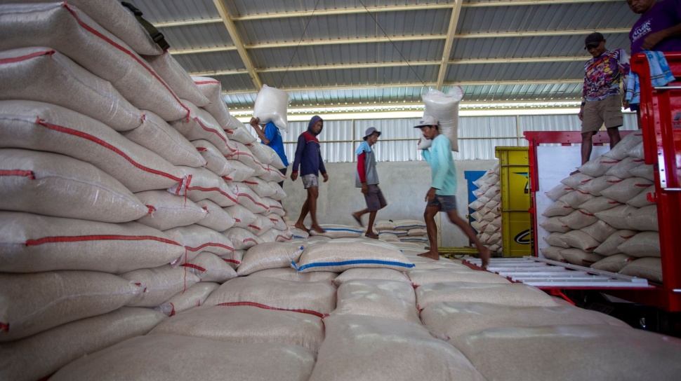 Stok Beras Rekor 5,3 Juta Ton, Bapanas Peringatkan Pedagang Jangan Main Harga