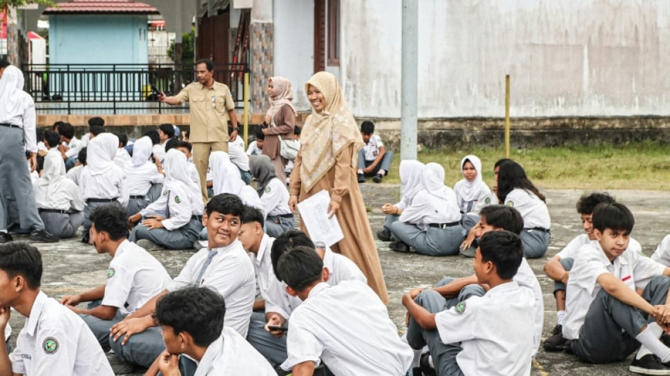 Guru PPPK Paruh Waktu Digaji Rp15 Ribu, Anggaran Pendidikan Kembali Dipertanyakan
