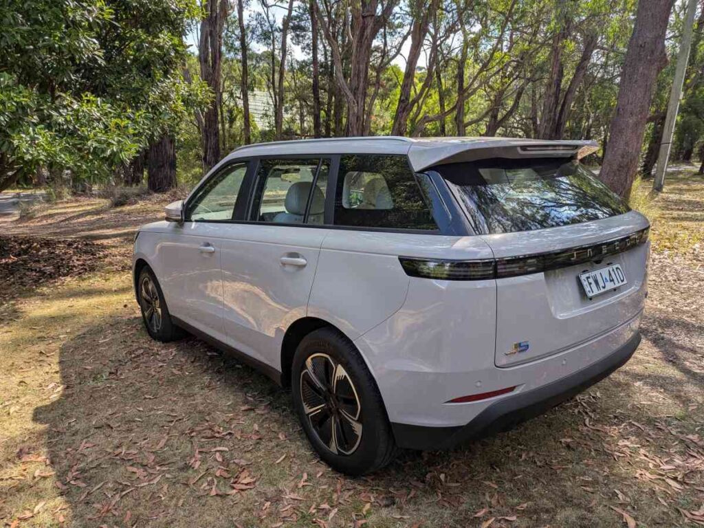 Jaecoo J5 Tembus 5 Besar Saat Pasar Lesu, Toyota Masih Pegang Takhta Mei 2026