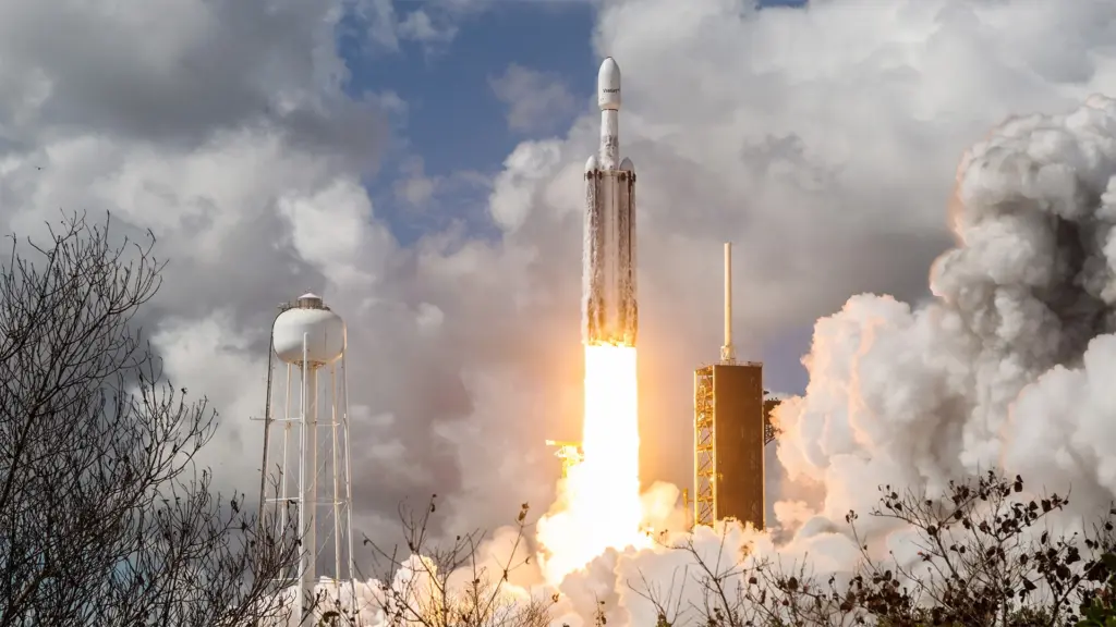 SpaceX Tembus Rp7.296 Triliun, Lonjakan Sahamnya Bikin Pasar AS Makin Panas