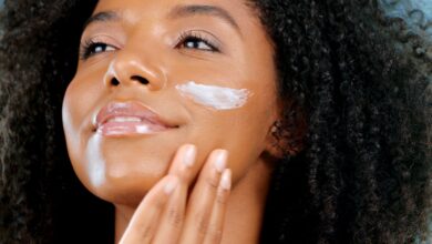 5 Kebiasaan Self Care yang Bikin Wajah Terlihat Glowing dan Lebih Muda
