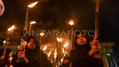 Cahaya Obor Masih Menghidupkan Malam 1 Muharram di Banyak Daerah