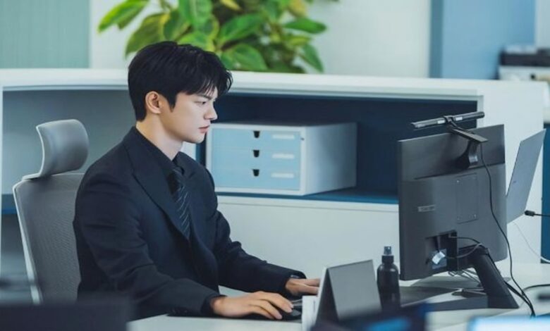 Seo In-guk dan Park Ji-hyun Bawa Romansa Kantor Penuh Burnout ke TvN