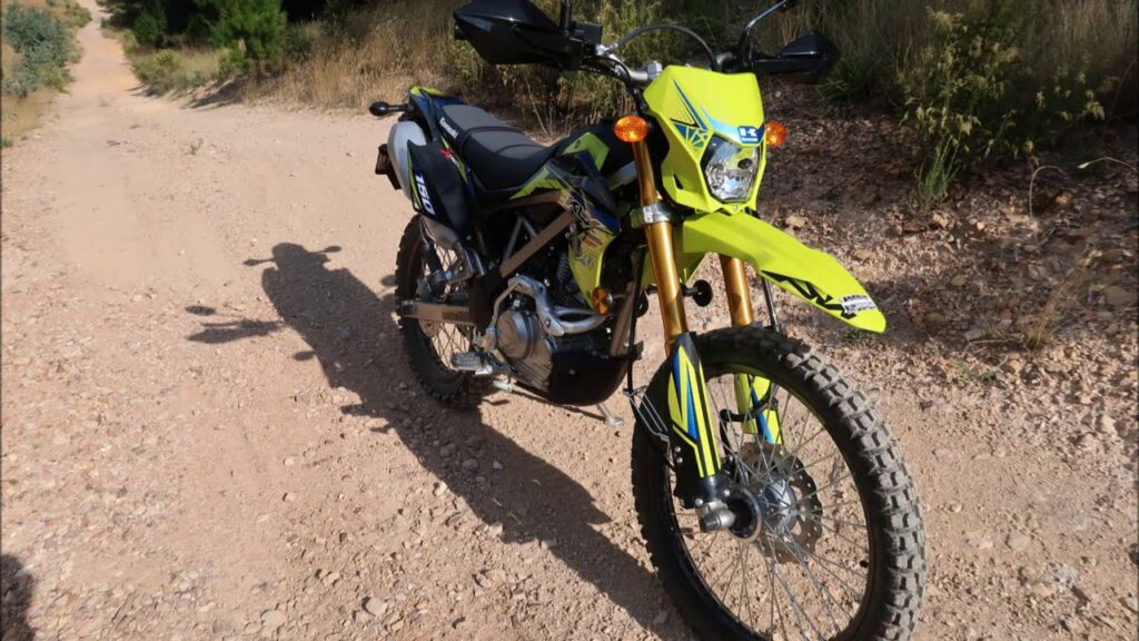 Selisih Harga KLX 150 hingga Rp5 Juta, Varian Tertinggi Ternyata Punya Jarak Jelas