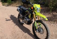 Selisih Harga KLX 150 hingga Rp5 Juta, Varian Tertinggi Ternyata Punya Jarak Jelas