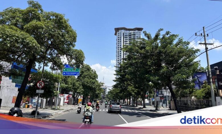 Surabaya Disengat Panas 33 Derajat, Jawa Timur Tetap Siaga Hujan Lebat