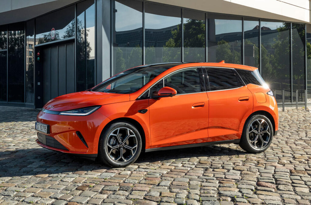 BYD Dolphin G DM-i Tiba di Eropa, Harga Nyaris Rp 600 Juta untuk Hatchback Kota