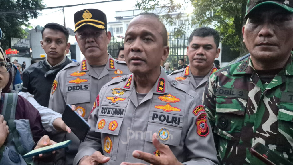 Mahasiswa BEM SI Jabar Tertib Membubarkan Diri, Kapolda Puji Kedewasaan Aksi