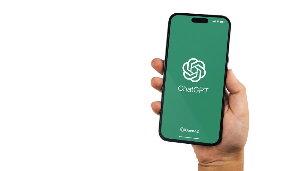 Gemini dan Claude Makin Mendekat, Dominasi ChatGPT Mulai Terbagi