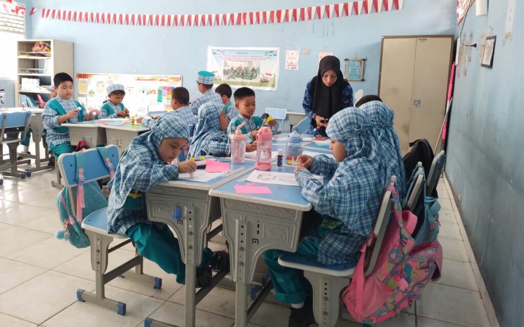 Orang Tua Menunggu Pukul 20.00 WIB, Hasil SPMB SD-SMP Palembang Mulai Ditampilkan