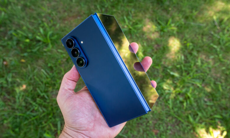 Galaxy Z Fold 8 Wide Muncul di IMDA, Sinyal Peluncuran Samsung Makin Kuat