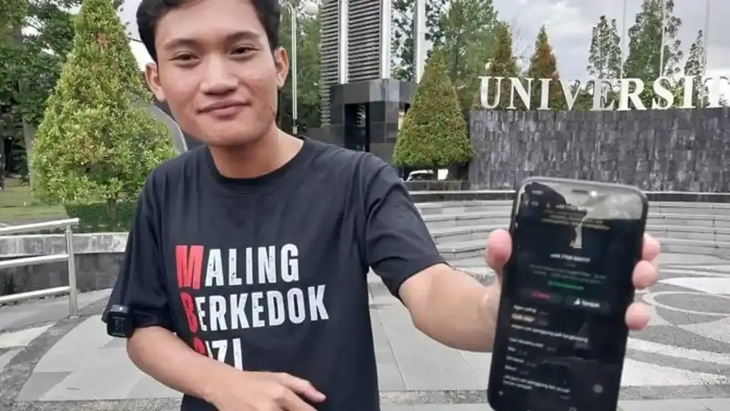 Lulus Paket C, Tiyo Ardianto Kini Memimpin BEM UGM di Tengah Tekanan