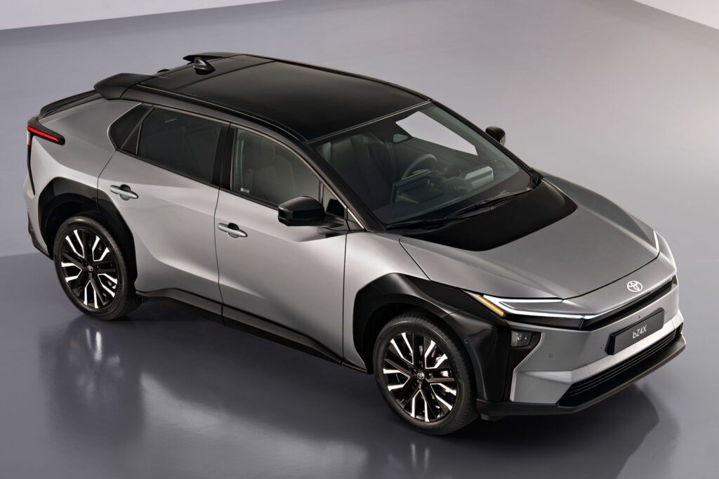 Toyota Baru 42 Unit di Indonesia, Harga Jadi Penghalang Terbesar Mobil Listriknya