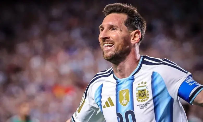 Kartu Merah yang Tak Jadi Diberikan ke Messi, VAR Picu Perdebatan di Piala Dunia