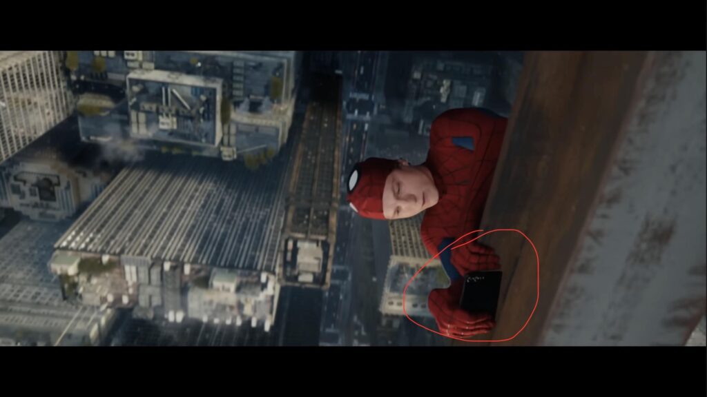 Samsung Z Flip Geser Xperia dari Tangan Peter Parker, Kolaborasi Spider-Man Makin Jelas