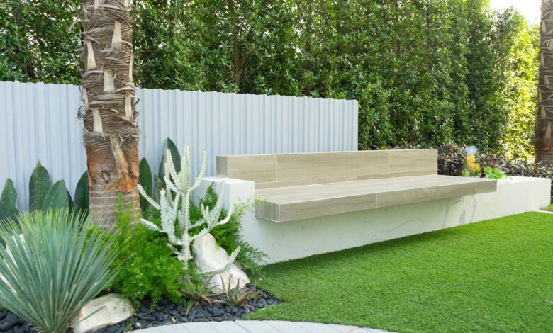 7 Desain Pagar Hijau yang Tetap Aman Dipanjat, Cocok untuk Rumah Modern