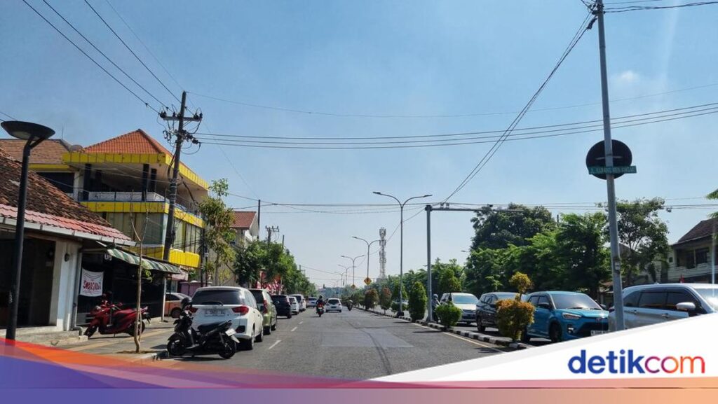 5 Wilayah Jawa Timur Paling Panas Hari Ini, Suhu Tembus 32 Derajat Celsius