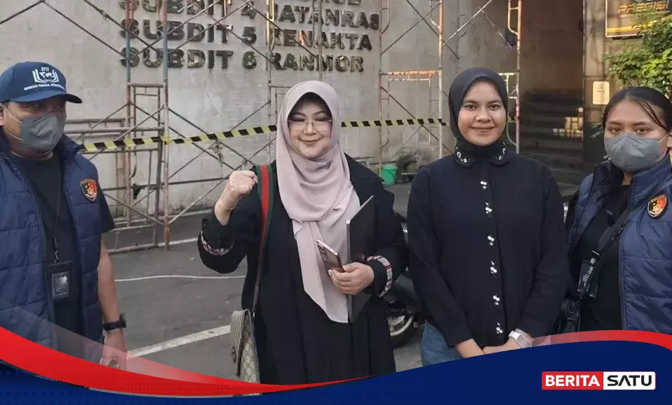 Di Parkiran UI, Dokter Tifa Dibawa Polda Metro Sebelum Ujian S3 Dimulai
