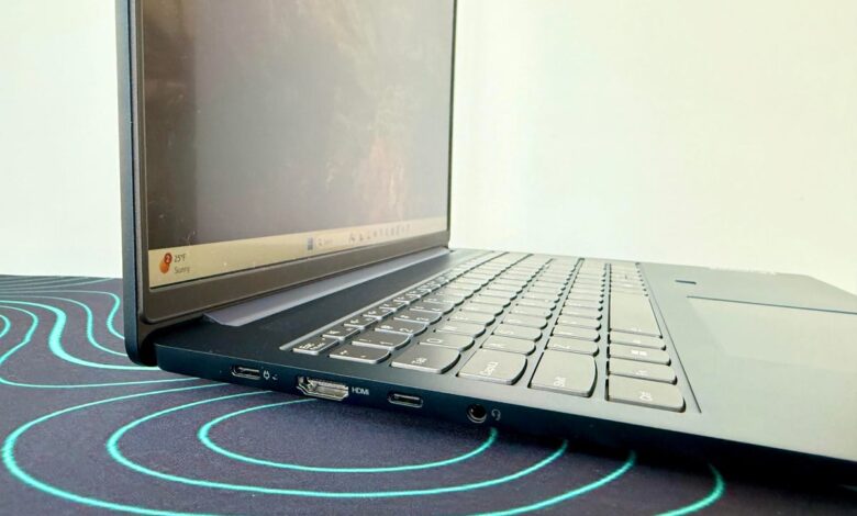 Lenovo IdeaPad Slim 5i Gen 9, Layar OLED 16 Inci dan Core Ultra Jadi Andalan