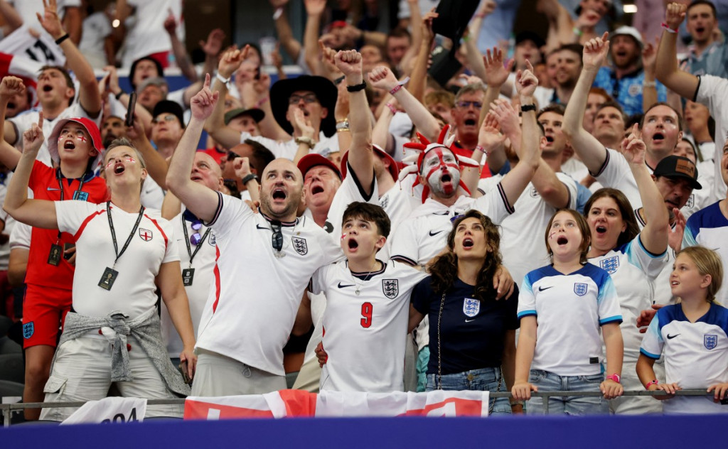 Wonderwall Jadi Lagu Resmi Inggris, Euforia Suporter Menguat di Piala Dunia 2026