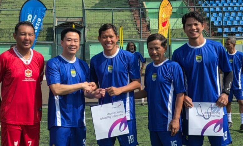 Adam Alis dan Legenda Persib Satu Lapangan, Laga Nostalgia Berakhir 5-3