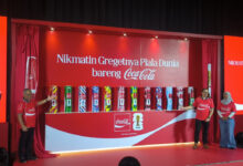 KRL Disulap Jadi Ruang Piala Dunia, Coca-Cola Bawa Kaleng Khusus dan Lagu Lokal