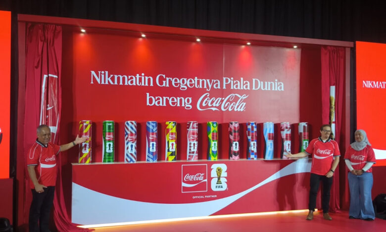 KRL Disulap Jadi Ruang Piala Dunia, Coca-Cola Bawa Kaleng Khusus dan Lagu Lokal