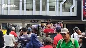 4 Langkah Sederhana Membuat Ruang TV Lebih Nyaman untuk Nobar Bola
