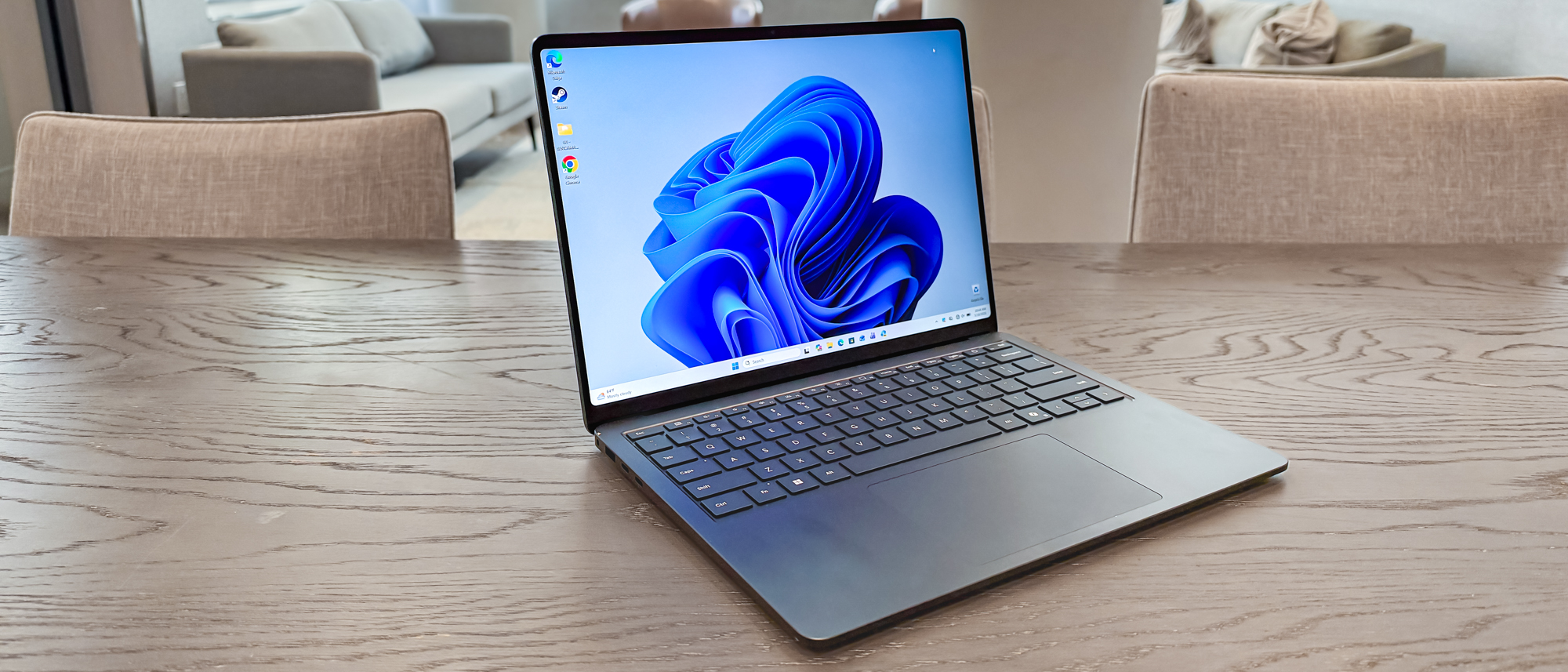 Harga Surface Laptop 8 Bikin Kaget, Baterai 20 Jamnya Langsung Jadi Pembanding Utama