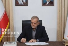 Pakta Damai AS-Iran Mengubah Situasi Selat Hormuz, Foto Pezeshkian Jadi Sorotan