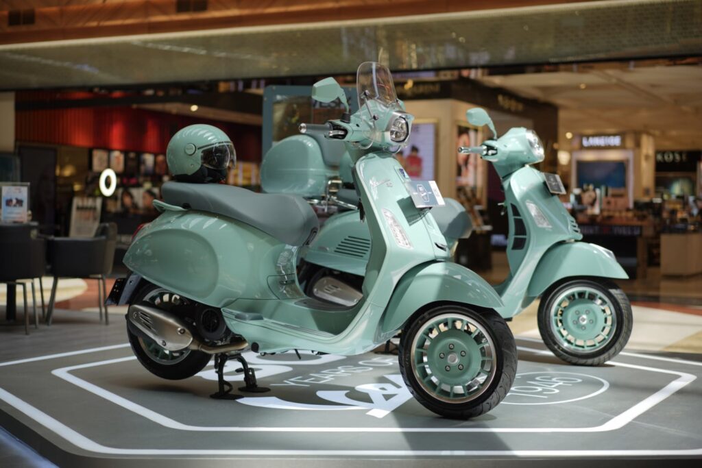 Harga Tembus Rp100 Jutaan, Vespa GTS 250 Edisi 80 Tahun Hadir dengan Aura Kolektor