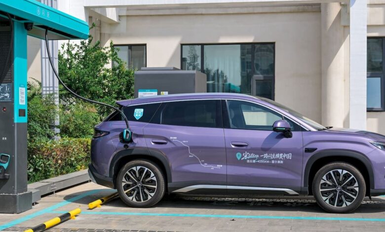 BYD Dorong PHEV Dipandang Seperti EV, Insentif Jadi Penentu Laju Pasar