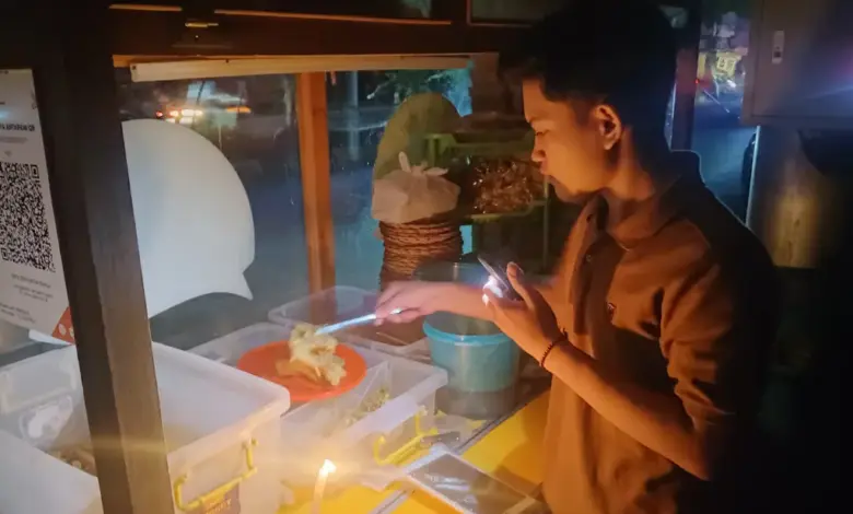 Listrik Padam Dua Pekan Tekan UMKM Bandung, Omzet Harian Bisa Turun 50 Persen