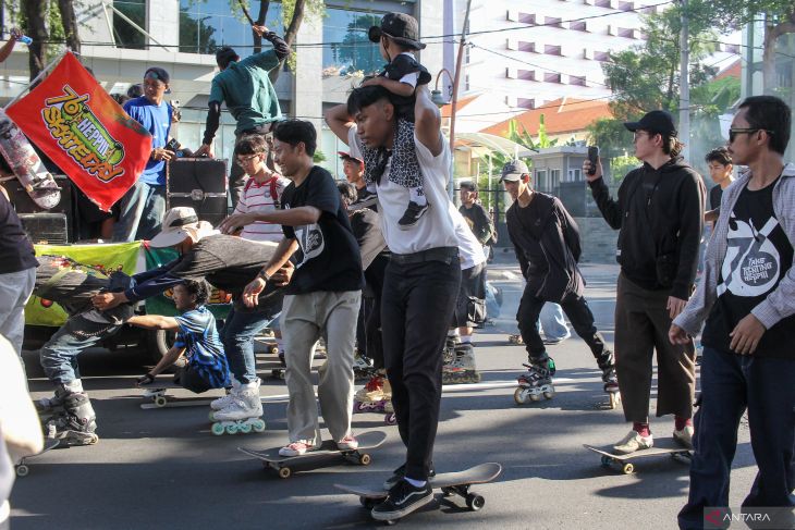 Skateboarder Surabaya Turun ke Jalan, Ruang Publik Jadi Panggung Generasi Muda