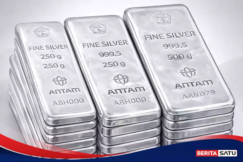 Perak Antam Bertahan di Rp 43.150, Pasar Global Malah Tertekan di Akhir Pekan