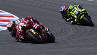 Ogura Mengejutkan di Brno, Bagnaia Tak Terkejar Meski Marquez Mengintai