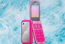 HMD Barbie Phone 4G Mengubah Ponsel Fitur Jadi Aksesori Retro yang Penuh Gaya
