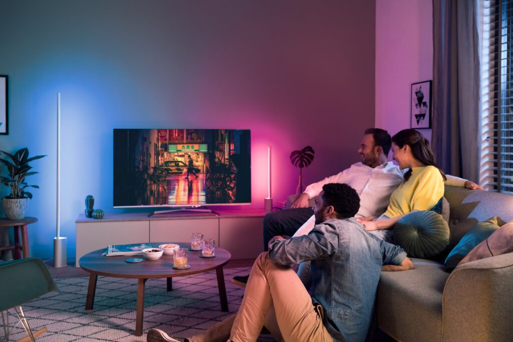 Philips Hue Tambah Lampu Baru, Ruang Tamu Bisa Ikut Menyatu dengan Film