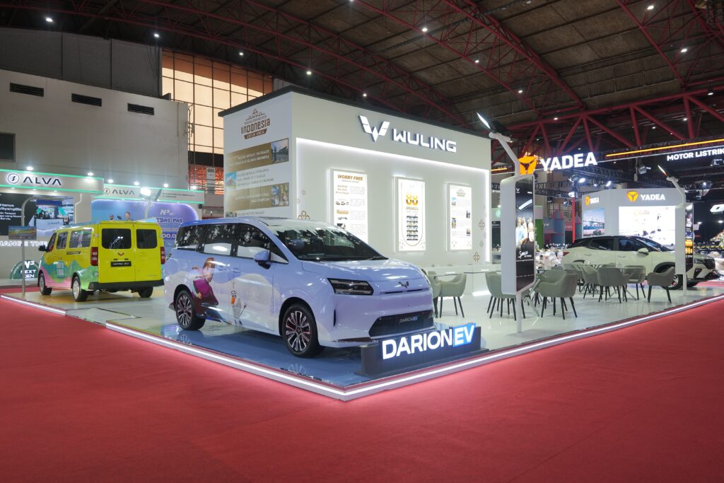Mobil Bertema Disney dan Marvel Curi Perhatian di Jakarta Fair 2026, Wuling Siapkan Promo Besar